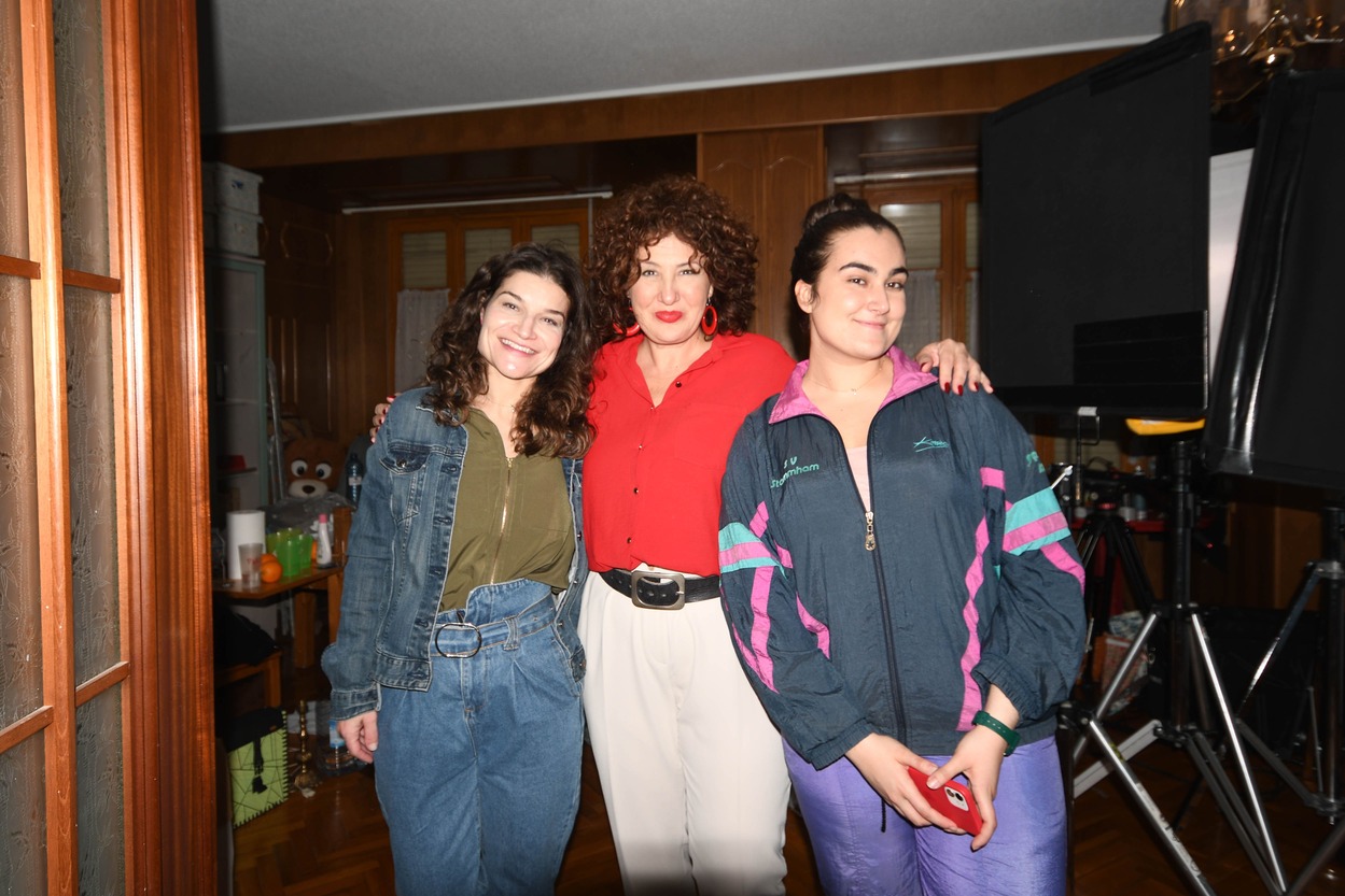 Las tres actrices del reparto: Paz, Isabel y Rocío.